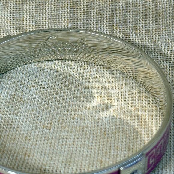 Coach Poppy Bangle Bracelet - Picture 4 of 4